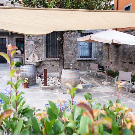 Corte Giorgi Breno Exterior photo