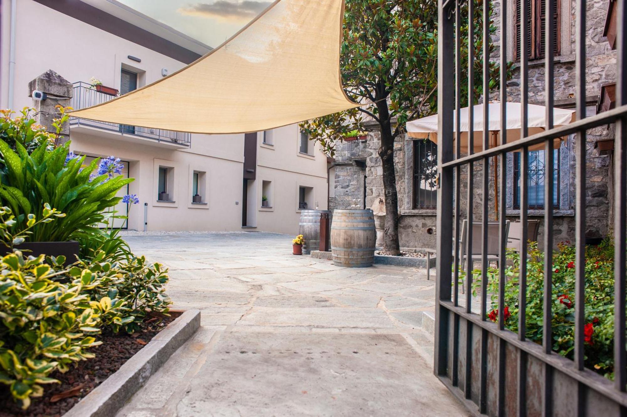 Corte Giorgi Breno Exterior photo